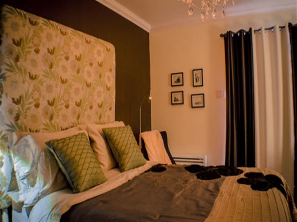 Gite Aux Goglus Saint-Jean-des Piles Room photo